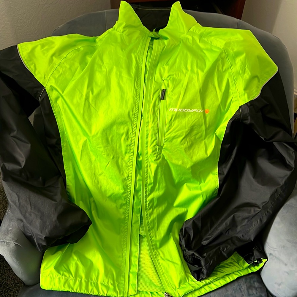 Muddy Fox Cycling Windbreaker Jacket
